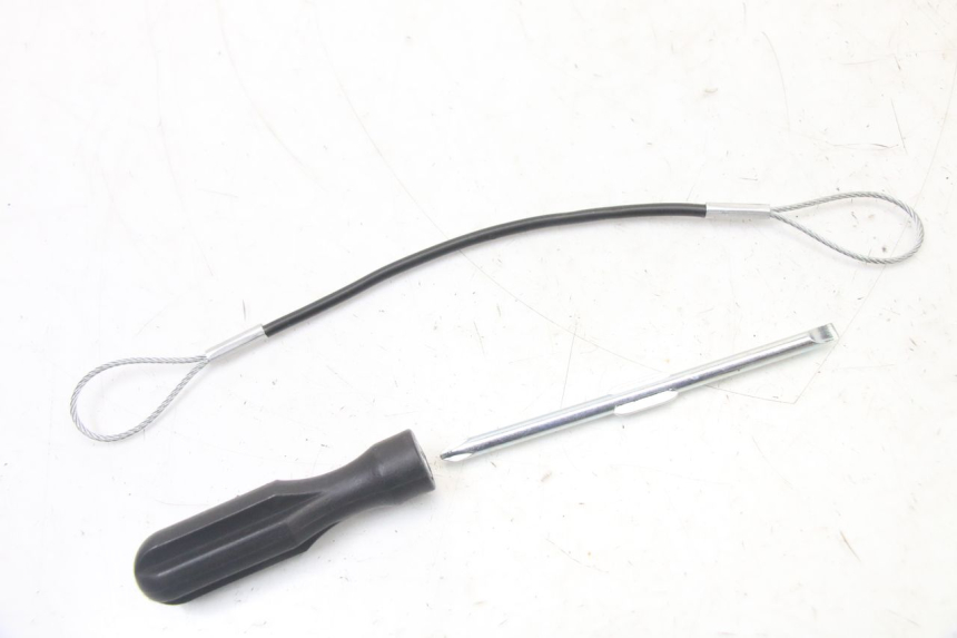 photo de KIT DE FERRAMENTAS YAMAHA TRACER 7 700 (2020 - 2024) - Detalhe da peça