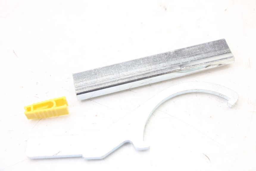 photo de KIT DE FERRAMENTAS YAMAHA TRACER 7 700 (2020 - 2024) - Outro ângulo de visão