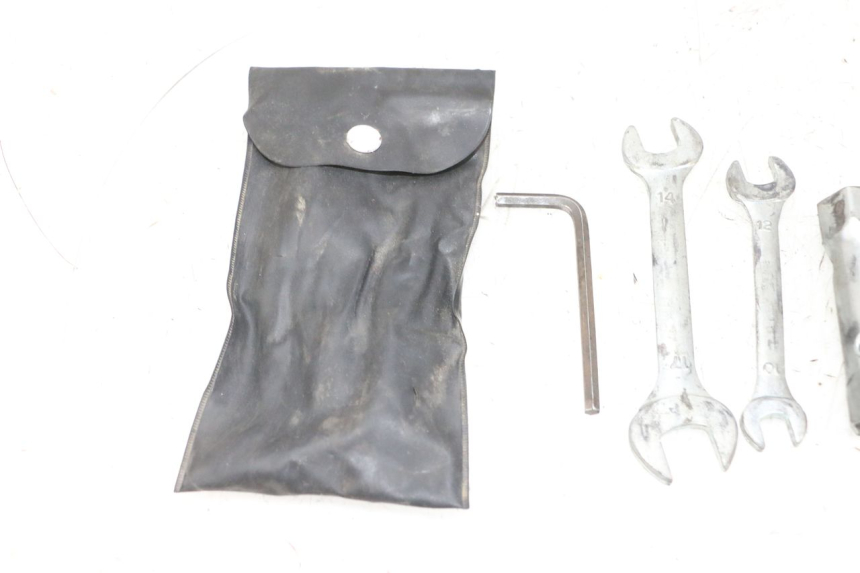 photo de KIT DE FERRAMENTAS YAMAHA YFM R RAPTOR 250 (2008 - 2014) - Pontos de fixação