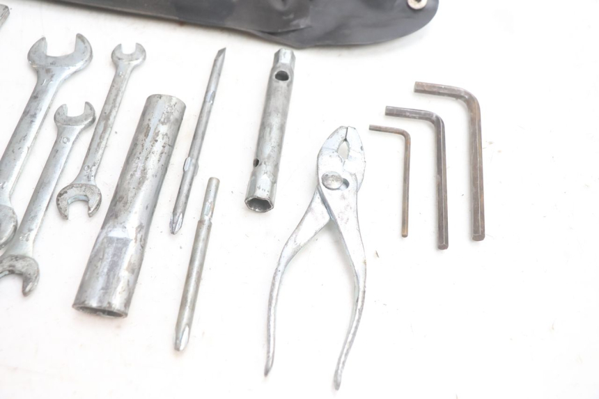 photo de KIT DE FERRAMENTAS KAWASAKI ZX-6R ZX6R 600 (2000 - 2002) - Zoom do estado de desgaste