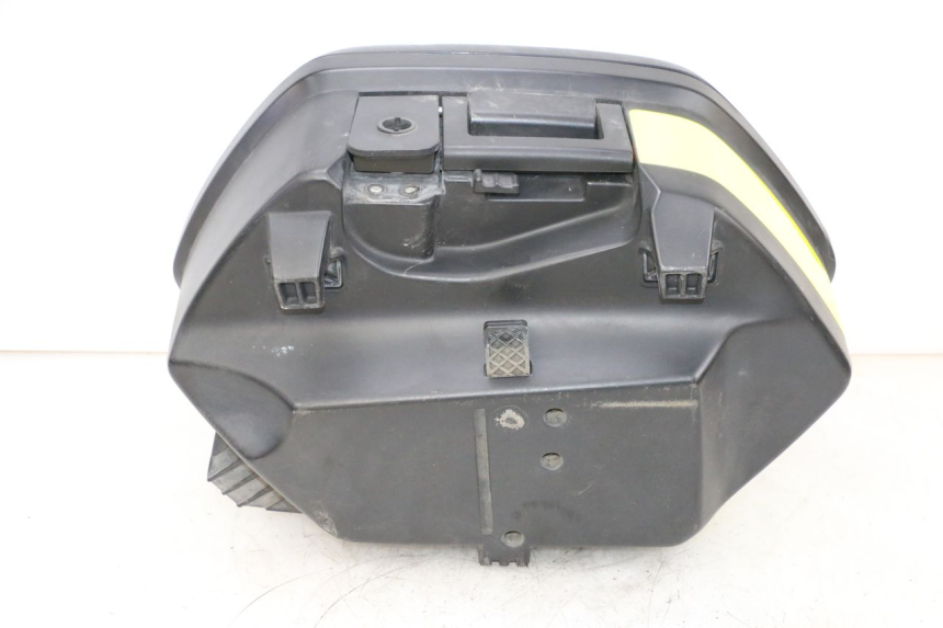 photo de MALETA DIREITA YAMAHA FJR ABS 1300 (2006 - 2012) - Estado da superfície