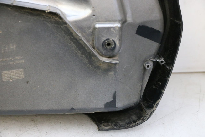 photo de MALETA DIREITA HONDA NTV DEAUVILLE 650 (2001 - 2006) - Pontos de fixação