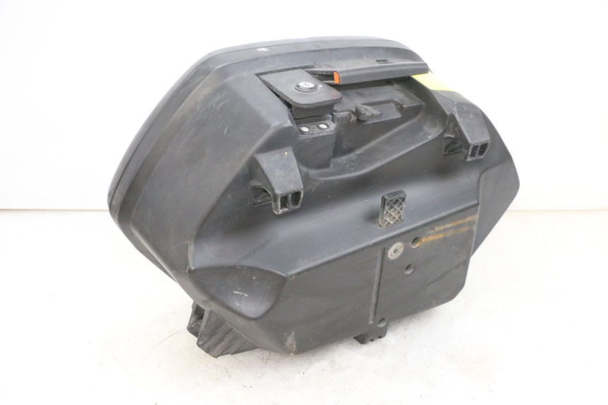 photo de MALETA DIREITA YAMAHA TDM ABS 900 (2002 - 2014) - Pontos de fixação