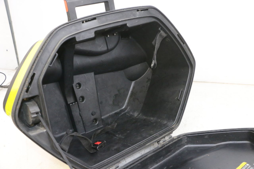 photo de MALETA DIREITA YAMAHA TDM ABS 900 (2002 - 2014) - Marcações e referências