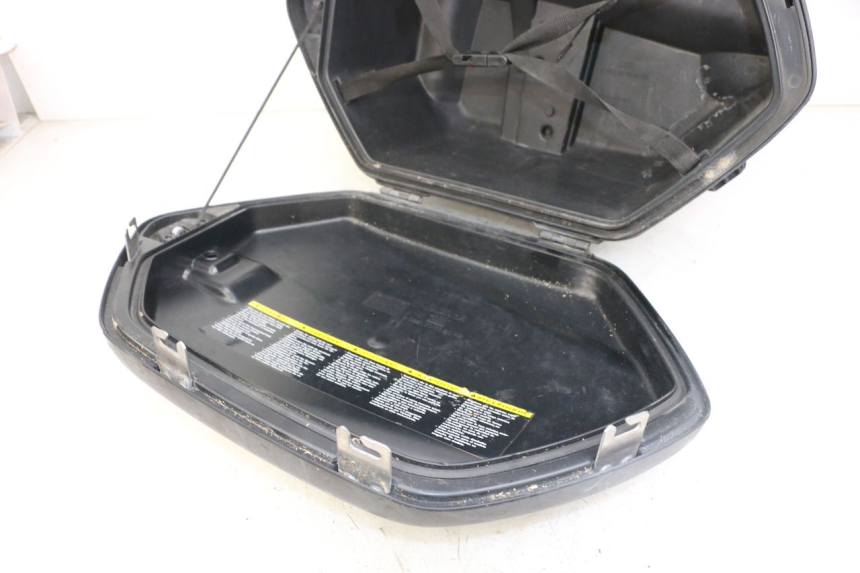 photo de MALETA YAMAHA FJR ABS 1300 (2006 - 2012) - Pontos de fixação
