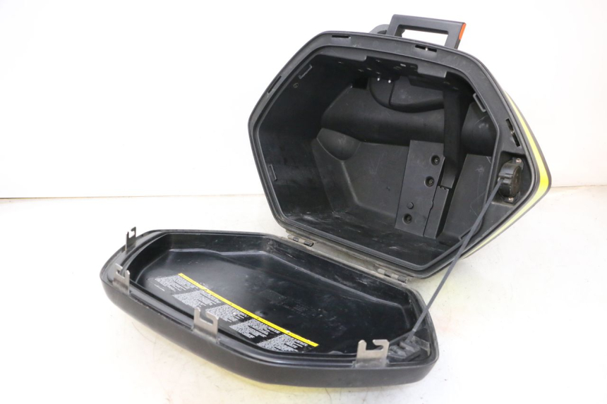 photo de MALETA ESQUERDA YAMAHA FJR ABS 1300 (2006 - 2012) - Zoom do estado de desgaste