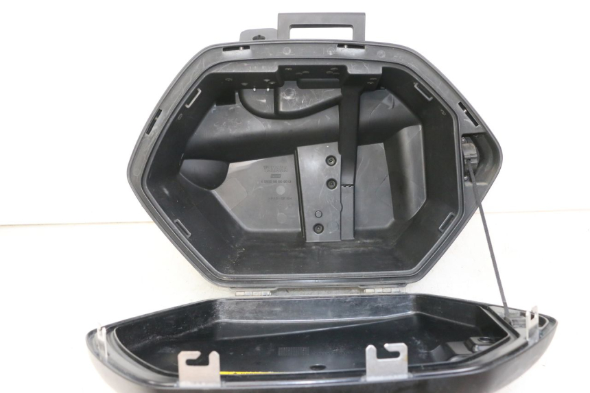 photo de MALETA ESQUERDA YAMAHA TDM ABS 900 (2002 - 2014) - Zoom do estado de desgaste