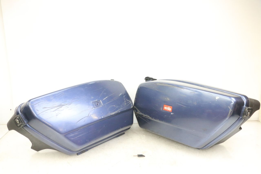 photo de MALETA APRILIA SCARABEO GT 125 (1999 - 2007) - Vista principal
