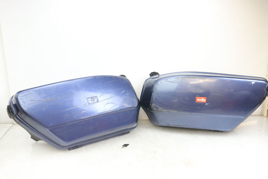 photo de MALETA APRILIA SCARABEO GT 125 (1999 - 2007) - Zoom do estado de desgaste