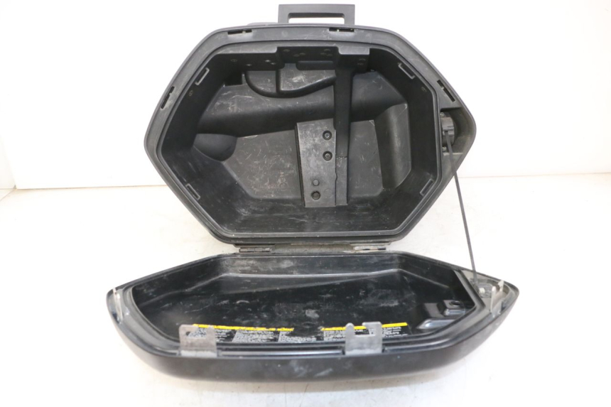 photo de MALETA YAMAHA TDM ABS 900 (2002 - 2014) - Outro ângulo de visão