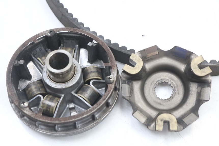 photo de VARIADOR SUZUKI BURGMAN 125 (2007 - 2014) - Outro ângulo de visão