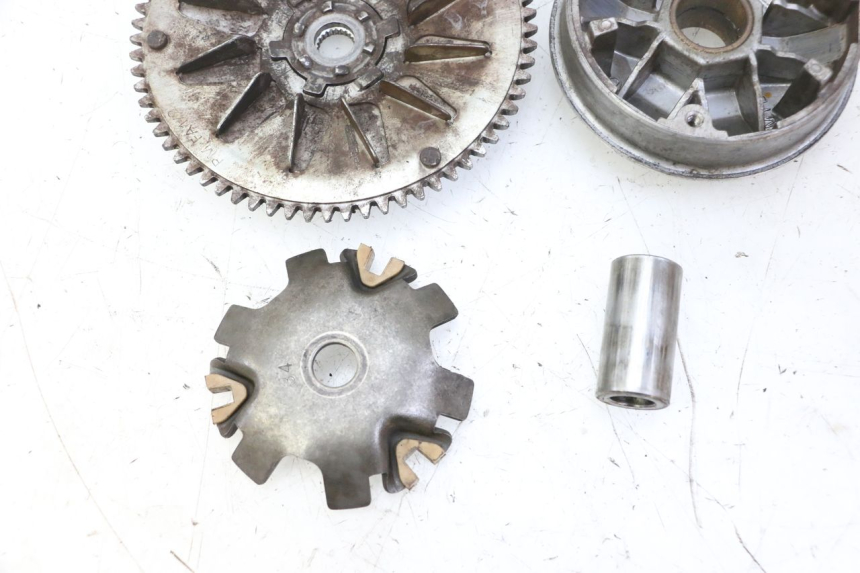 photo de VARIADOR PEUGEOT ELYSTAR 50 (2002 - 2014) - Pontos de fixação