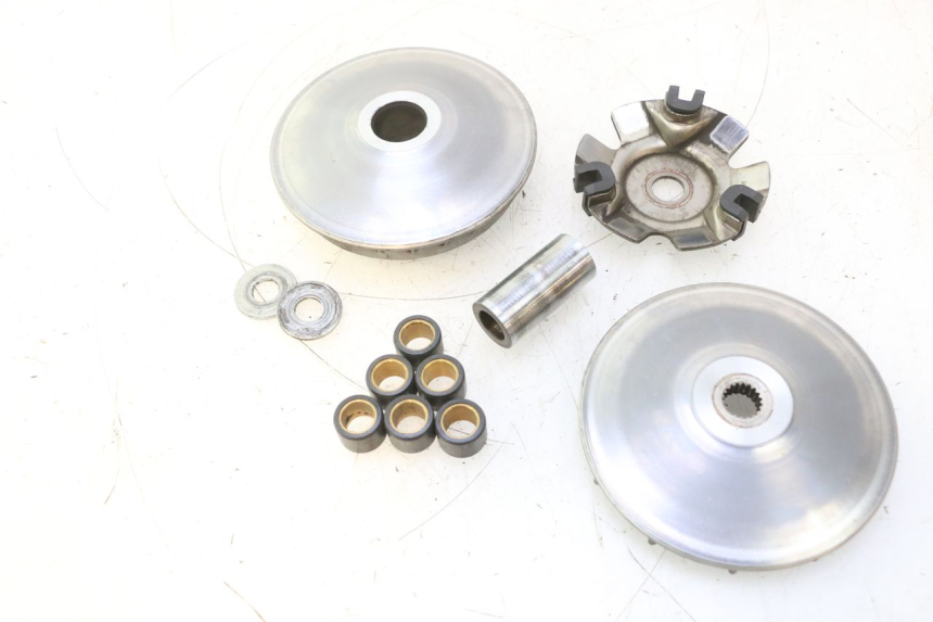 photo de VARIADOR HONDA FES PANTHEON 125 (2003 - 2007) - Pontos de fixação