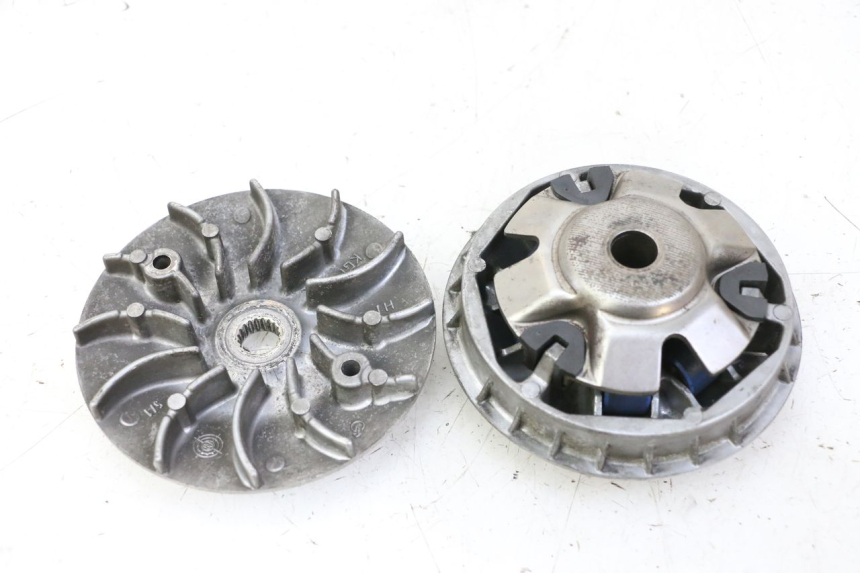 photo de VARIADOR HONDA FES S-WING SWING ABS 125 (2007 - 2015) - Outro ângulo de visão