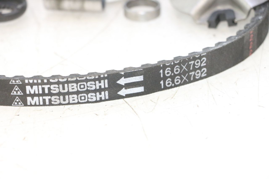 photo de VARIADOR KEEWAY HURRICANE 50 (2006 - 2019) - Detalhes característicos