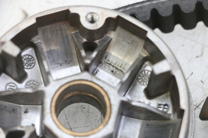 photo de VARIADOR PEUGEOT KISBEE 2T 50 (2018 - 2022) - Detalhes característicos