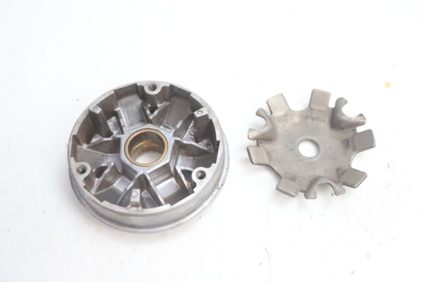 photo de VARIADOR PEUGEOT KISBEE 2T 50 (2010 - 2017) - Zoom do estado de desgaste