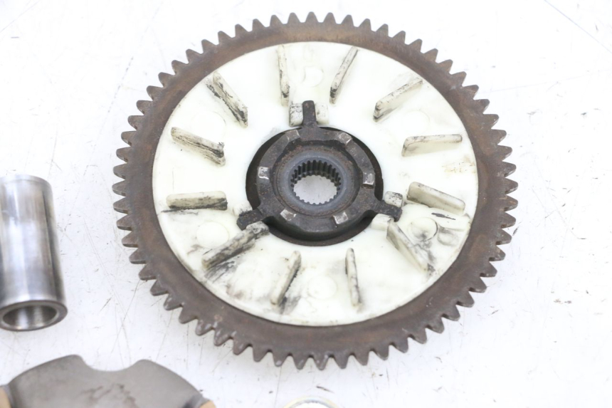 photo de VARIADOR PEUGEOT KISBEE 4T 50 (2010 - 2017) - Vista de perto