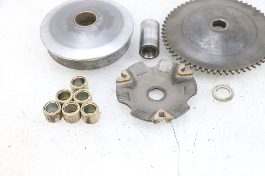 photo de VARIADOR PEUGEOT KISBEE 4T 50 (2010 - 2017) - Pontos de fixação