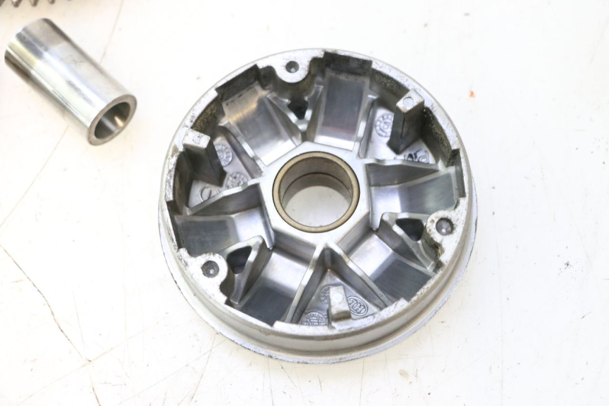 photo de VARIADOR PEUGEOT KISBEE 4T 50 (2010 - 2017) - Zoom do estado de desgaste
