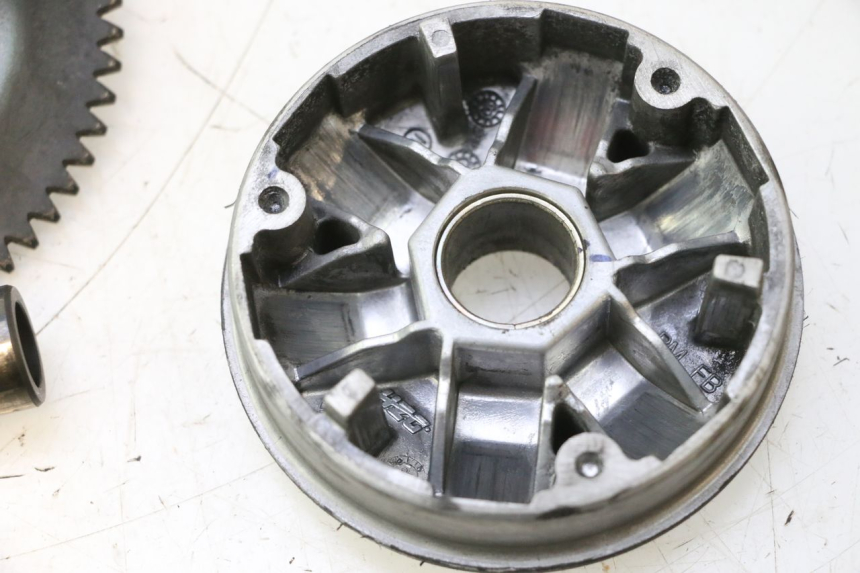 photo de VARIADOR PEUGEOT KISBEE 4T 50 (2023 - 2026) - Zoom do estado de desgaste