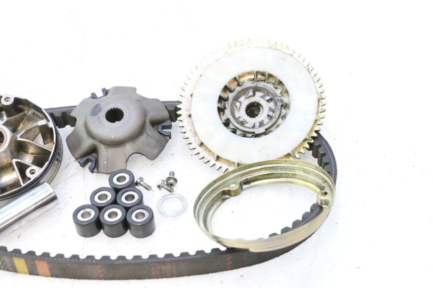 photo de VARIADOR PIAGGIO LIBERTY 50 (1998 - 2003) - Detalhes característicos