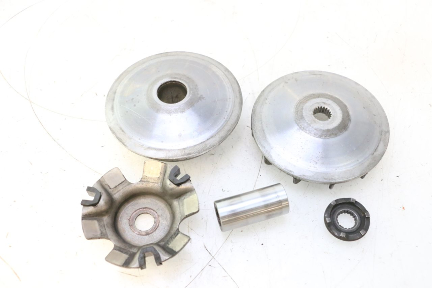 photo de VARIADOR KYMCO LIKE 125 (2009 - 2016) - Pontos de fixação