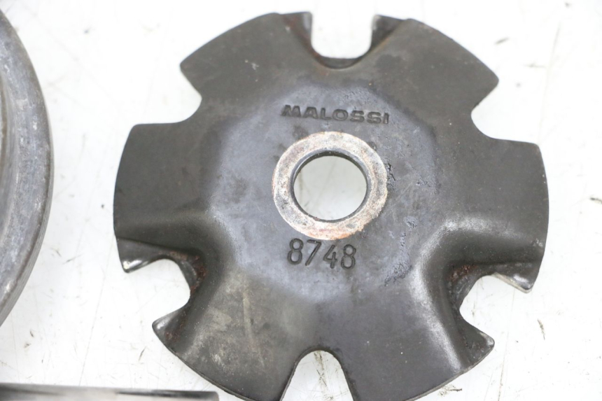 photo de VARIADOR PEUGEOT LUDIX 50 (2005 - 2007) - Detalhes característicos