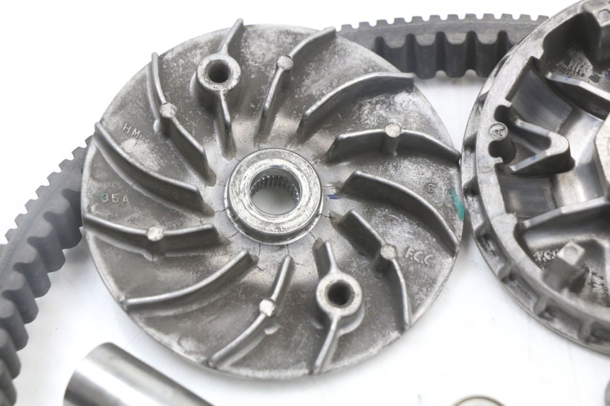 photo de VARIADOR HONDA PCX (JF47) 125 (2012 - 2013) - Zoom do estado de desgaste