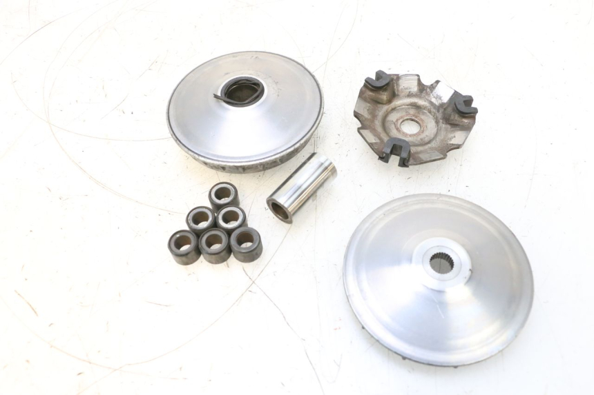 photo de VARIADOR HONDA PCX (JF57/JF64) 125 (2014 - 2018) - Pontos de fixação