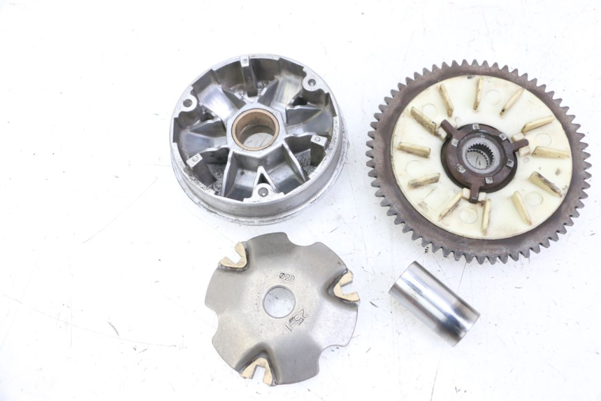 photo de VARIADOR PEUGEOT KISBEE 4T 50 (2010 - 2017) - Pontos de fixação