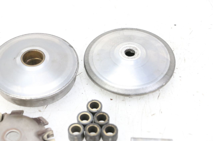 photo de VARIADOR PEUGEOT LUDIX 50 (2008 - 2017) - Pontos de fixação