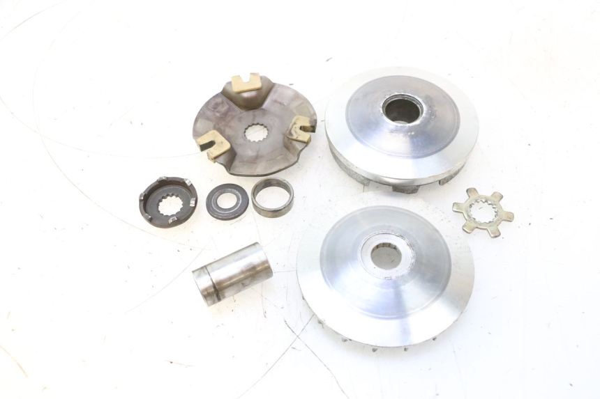 photo de VARIADOR KEEWAY RY6 2T 50 (2011 - 2019) - Pontos de fixação