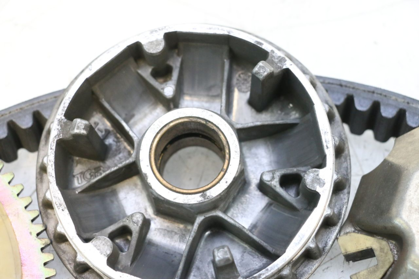 photo de VARIADOR PEUGEOT SATELIS COMPRESSOR K15 125 (2006 - 2009) - Estado da superfície