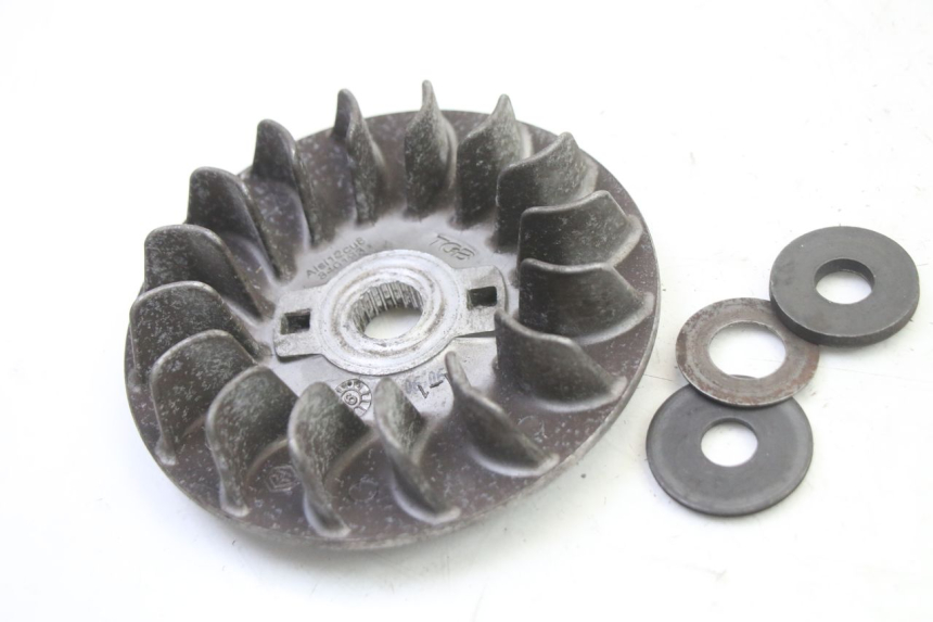 photo de VARIADOR PEUGEOT SATELIS 250 (2006 - 2012) - Pontos de fixação