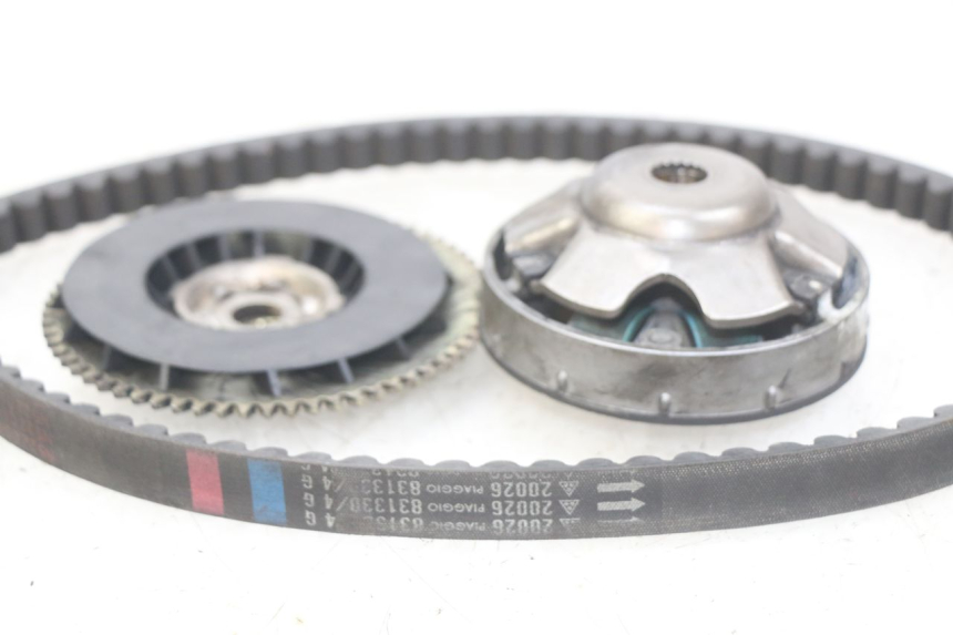 photo de VARIADOR APRILIA SCARABEO 100 (2003 - 2012) - Zoom do estado de desgaste