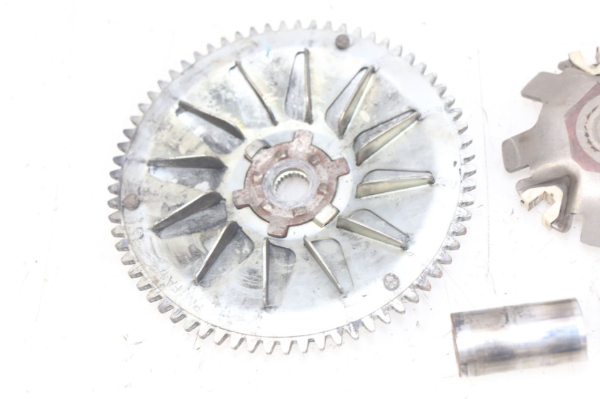 photo de VARIADOR PEUGEOT TREKKER 50 (1998 - 2004) - Pontos de fixação