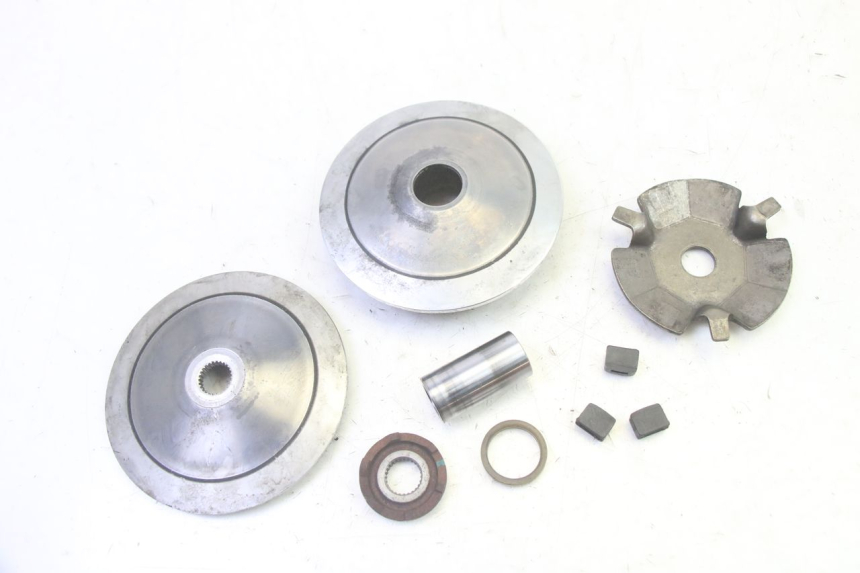 photo de VARIADOR PEUGEOT TWEET PRO EFI 4T 50 (2021 - 2022) - Detalhe da peça