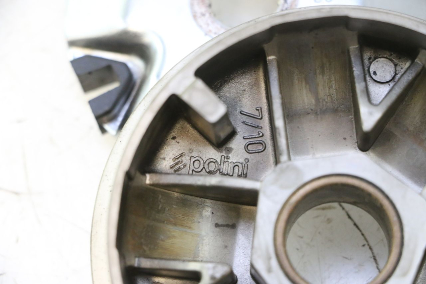photo de VARIADOR PIAGGIO TYPHOON 50 (1993 - 1999) - Detalhes característicos