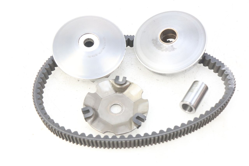 photo de VARIADOR PIAGGIO VESPA GTS IGET ABS 125 (2017 - 2023) - Pontos de fixação