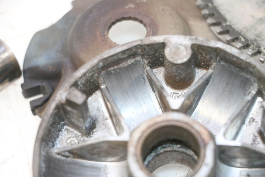photo de VARIADOR PIAGGIO VESPA LX 2T 50 (2005 - 2013) - Detalhes característicos