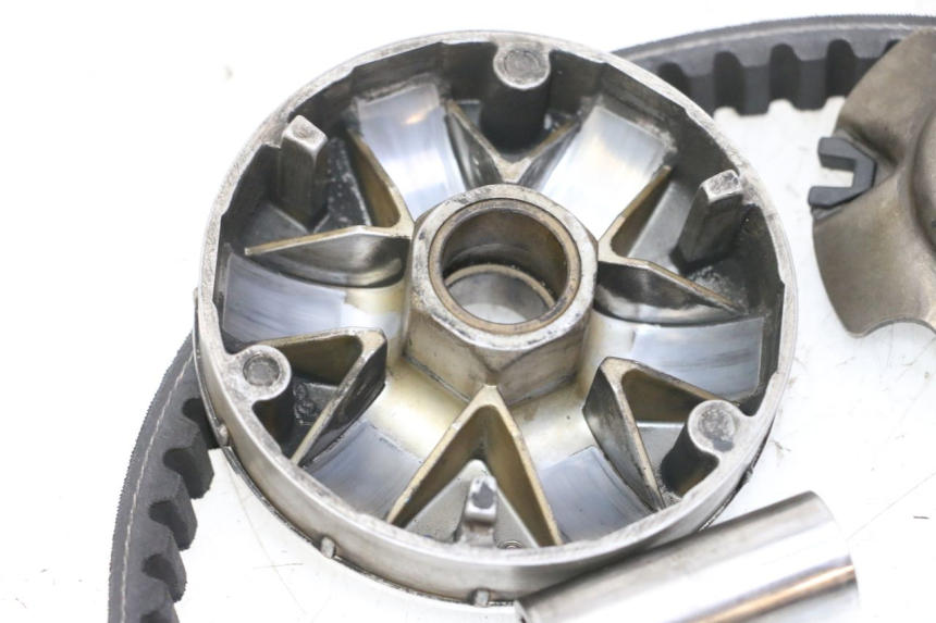 photo de VARIADOR PIAGGIO VESPA S 2T 50 (2007 - 2014) - Detalhes característicos