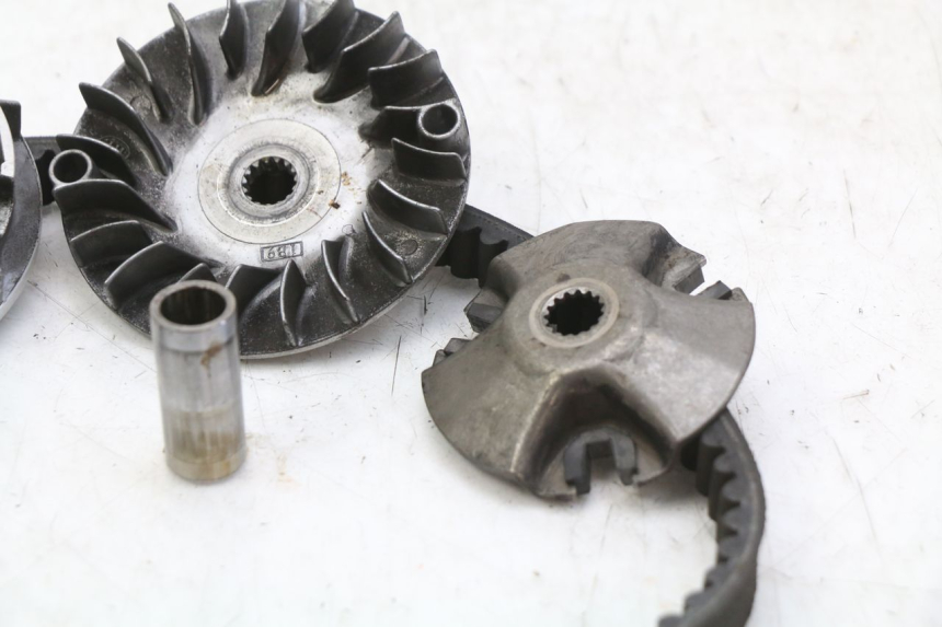 photo de VARIADOR YAMAHA XMAX X-MAX 125 (2006 - 2009) - Detalhe da peça