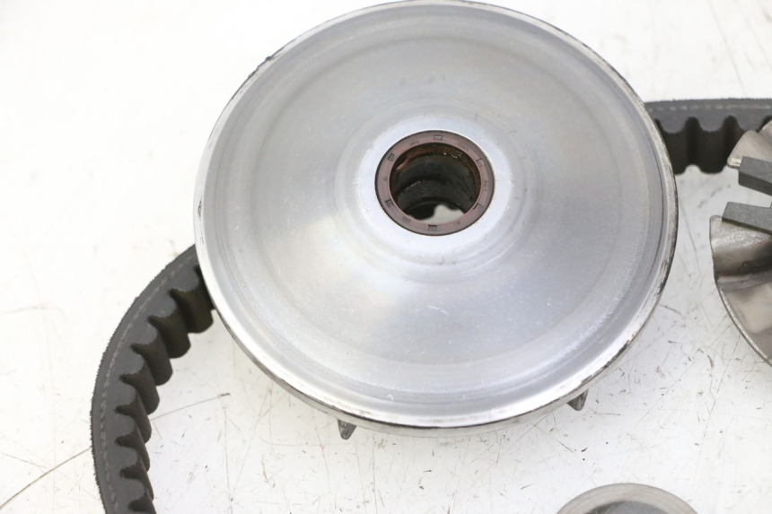 photo de VARIADOR YAMAHA X-MAX XMAX 125 (2010 - 2013) - Pontos de fixação