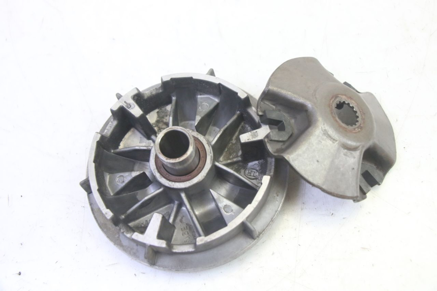 photo de VARIADOR YAMAHA X-MAX XMAX 125 (2010 - 2013) - Outro ângulo de visão