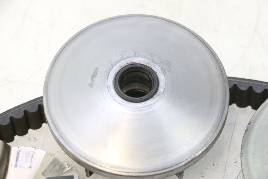 photo de VARIADOR YAMAHA YP MAJESTY 125 (1998 - 2001) - Estado da superfície