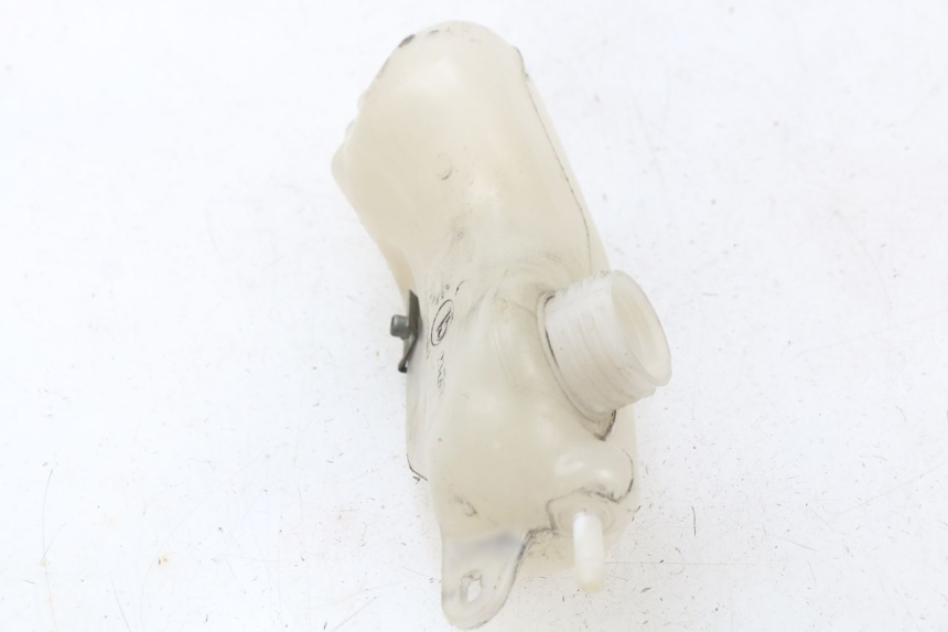 photo de RESERVATÓRIO DE EXPANSÃO YAMAHA AEROX NAKED 2T 50 (2013 - 2017) - Zoom do estado de desgaste