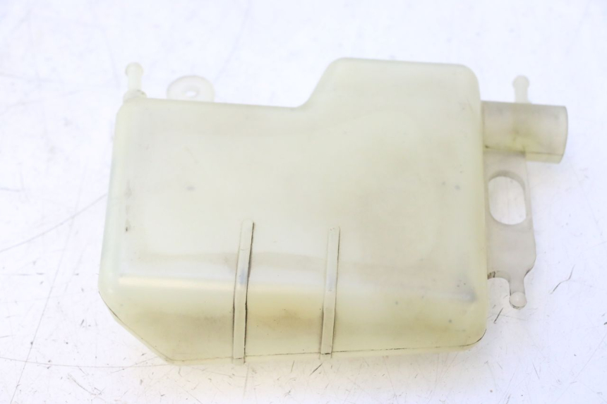 photo de VASO DE EXPANSÃO SUZUKI BURGMAN EXECUTIVE ABS 650 (2006 - 2012) - Detalhe da peça
