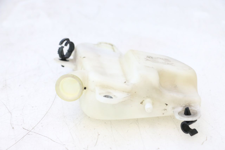 photo de VASO DE EXPANSÃO YAMAHA FJR 1300 (2001 - 2005) - Zoom do estado de desgaste