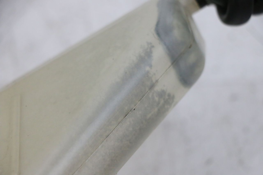 photo de VASO DE EXPANSÃO SUZUKI GSXR GSX-R 1000 (2003 - 2004) - Zoom do estado de desgaste